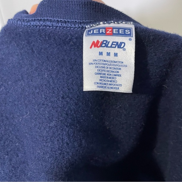 Jerzees crewneck sweater w/ USA flag & bald eagles‎ - medium - Picture 3 of 4